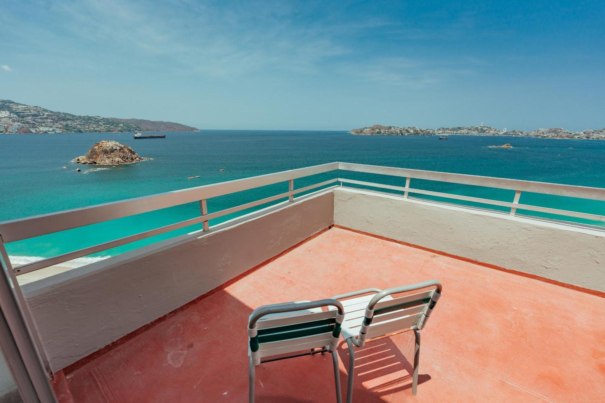 Hotel Playa Suites Акапулко Екстериор снимка